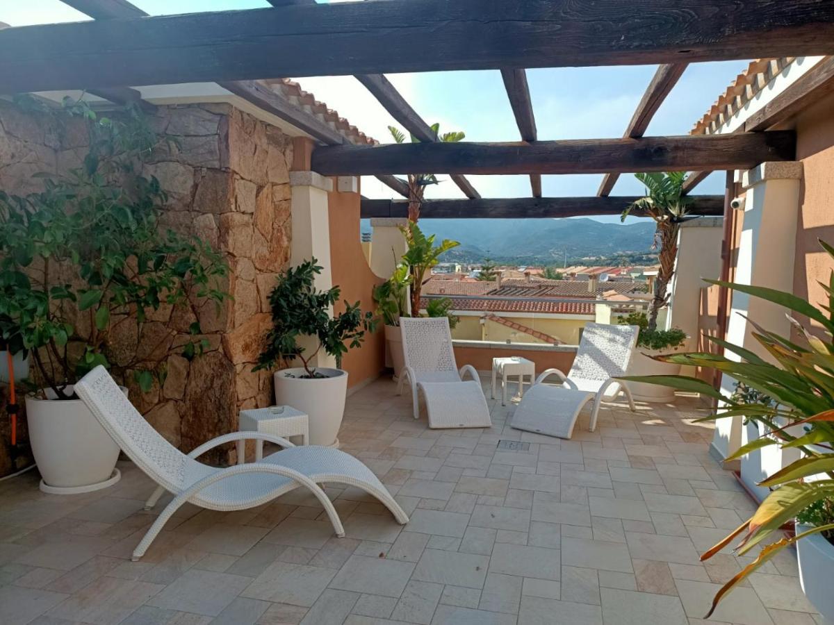 Janas Hotel 3*