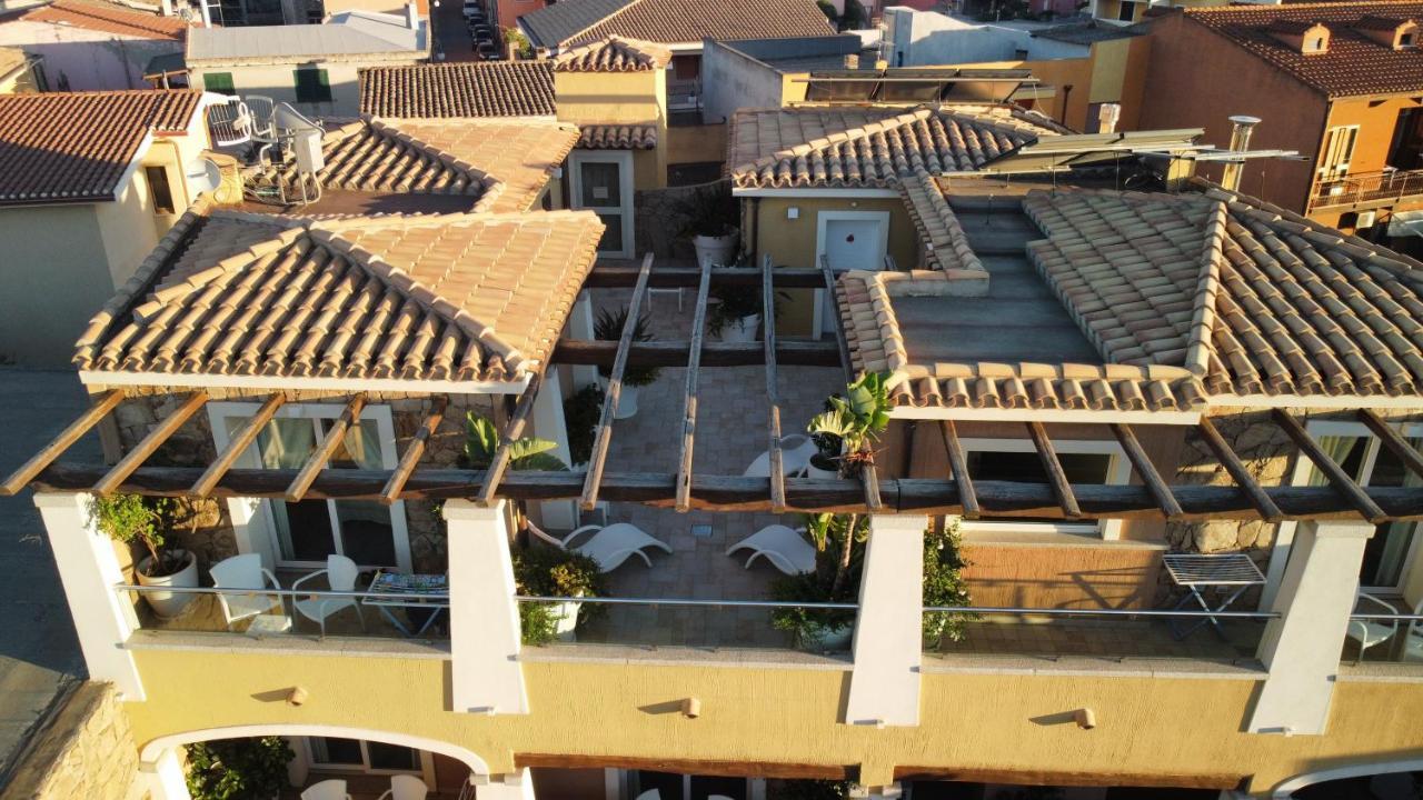 Janas Hotel 3*