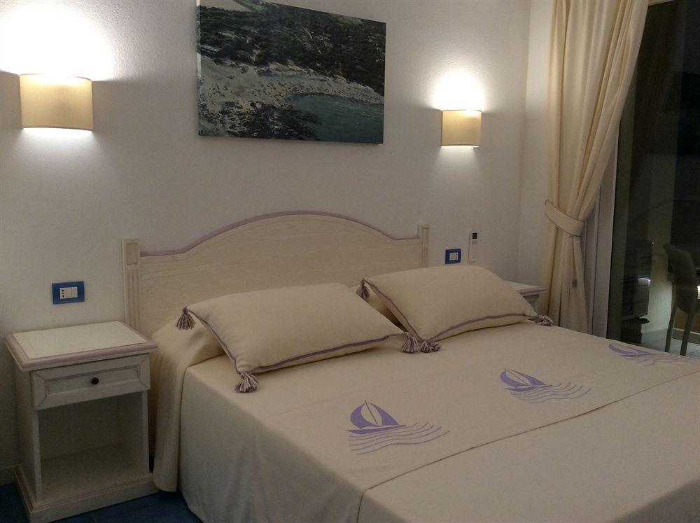 Janas Hotel